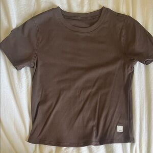 Vuori Pose Brown shirt size small